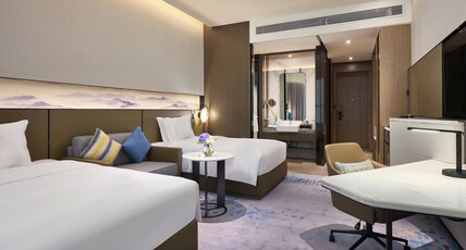 Crowne Plaza WUHAN DEVELOPMENT ZONE Room Type - Premium Room