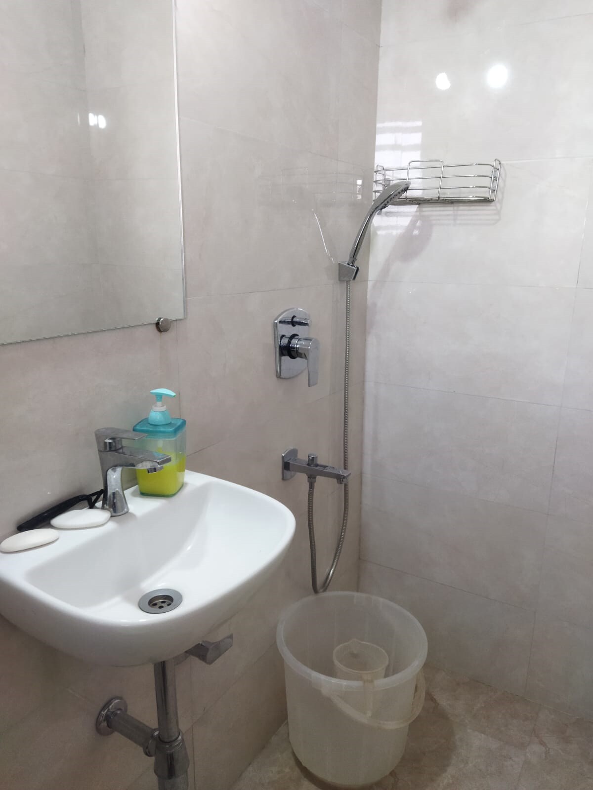 2BHK Apartment in Rabale Ghansoli - Tap to explore photos