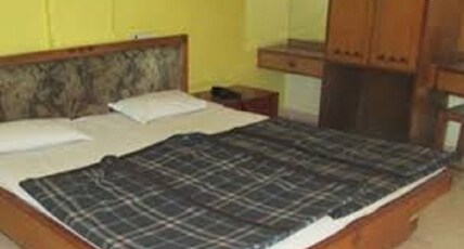 Hotel Raj Tourist Room Type - Standard Room A/c