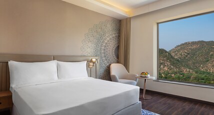 DoubleTree by Hilton, Jaipur, Amer Room Type - Deluxe Suite