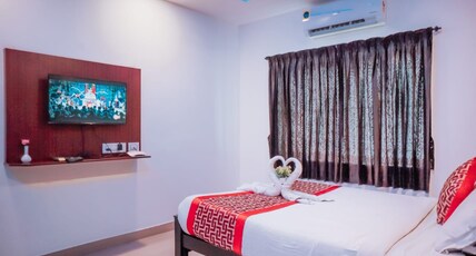 RD HOTEL Room Type - DELUXE A/C ROOM