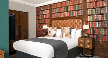 Hotel Indigo EDINBURGH - PRINCES STREET, an IHG hotel Room Type - 1 Queen Premium