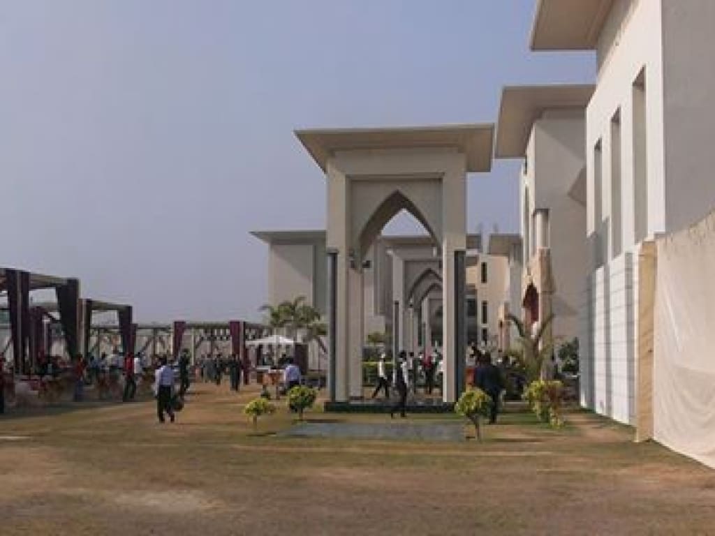 Hotel Silver Palm Ashok - Tap to explore photos