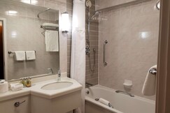 Hilton Watford