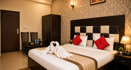 Hotel Global Inn By Quality Inn Room Type - Deluxe Room With Free Wi-Fi Hotel Global Inn By Quality Inn Room Type - Deluxe Room With Free Wi-Fi
