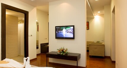 Hyphen Premier Hotel Room Type - Suite