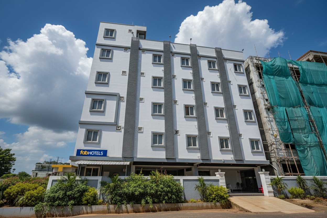 FabHotel SSR Ikon Suites - Nr. Hyderabad Central University, Kondapur - Tap to explore photos