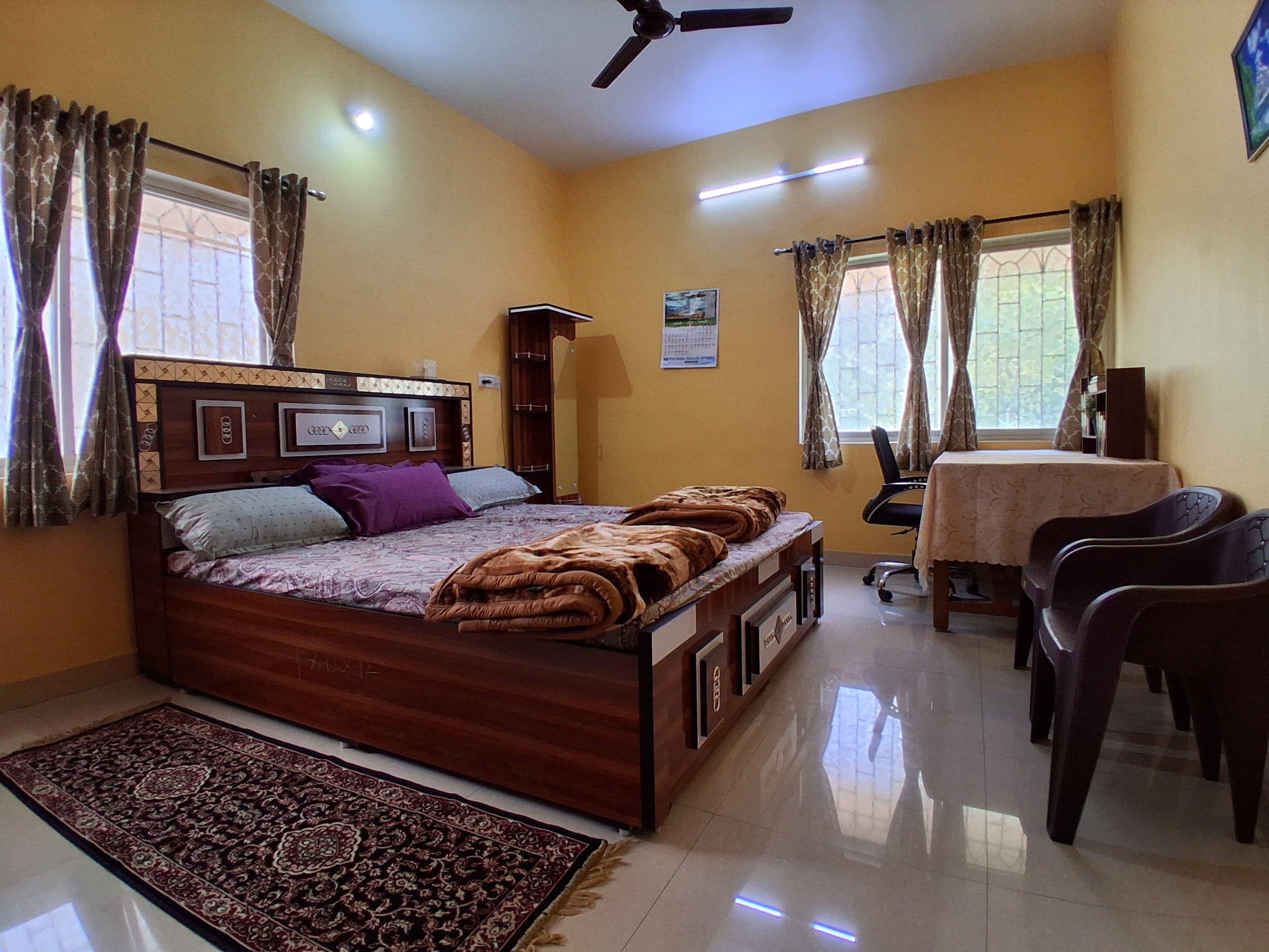 Spacious and airy 2BHK Home Stay in Ranchi - Tap to explore photos