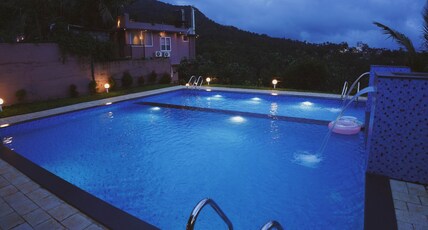 windowind resort Room Type - Deluxe Room with Mountain View windowind resort Room Type - Deluxe Room with Mountain View