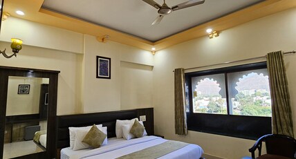 HOTEL RIDDHI INN Room Type - Super Deluxe Room