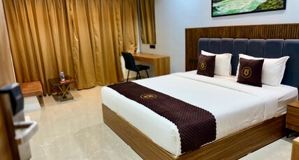 Hotel Grand Vista Room Type - Deluxe Room Hotel Grand Vista Room Type - Deluxe Room