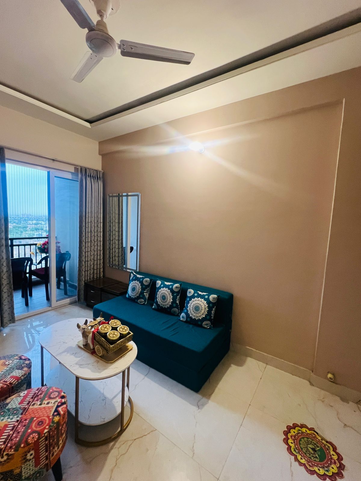 Cozy 1 bhk 10th floor ajmer road - Tap to explore photos
