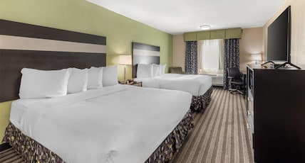 Best Western Borger Inn Room Type - Suite-2 Queen Beds, Non-Smoking, Microwave, Refrigerator, Lounge Chair, Jacuzzi, Full Breakfast