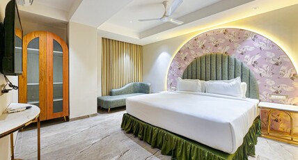 HOTEL NOVA BLISS Room Type - Bliss Junior Suite With Jacuzzi Tub