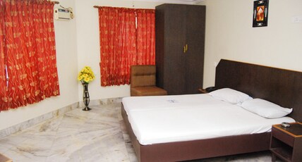 HOTEL VISAKA Room Type - Deluxe Double Bedroom AC