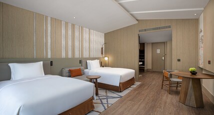Crowne Plaza CHONGLI RESORT Room Type - 2 Twin Premium Lake View