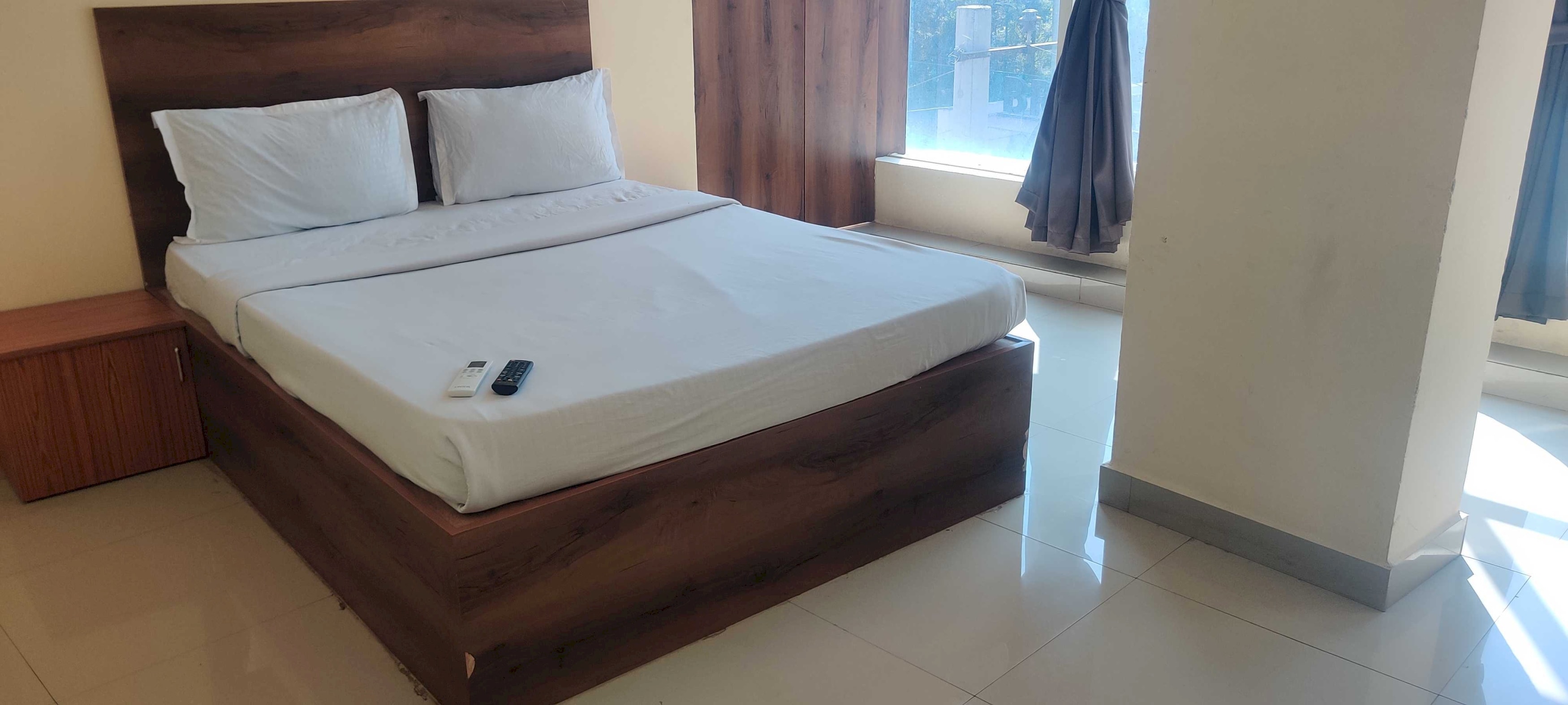 Hotel O RTO Office Krishnarajapura - Tap to explore photos