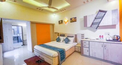 Hotel Thakur Galaxy, Sadar Market Room Type - Super Deluxe Ac Room with Terrace