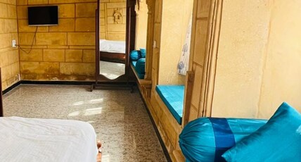 Hotel Gujarati Palace Room Type - Bunk Bed For Girls