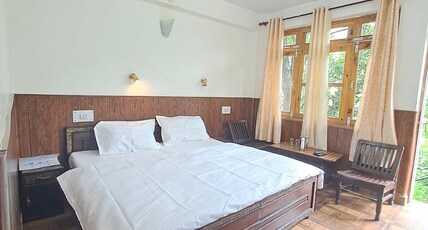 Gyespa Hotel and Restaurant keylong Near HDFC Bank Room Type - Deluxe