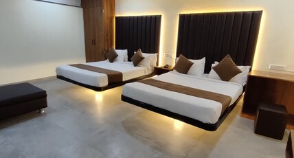 Hotel Shiv Tara Room Type - Family AC Room