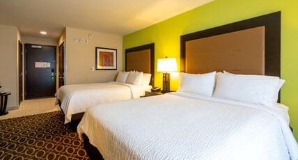 Holiday Inn MURFREESBORO Room Type - 2 Queen Premium Single Sofa Bed Holiday Inn MURFREESBORO Room Type - 2 Queen Premium Single Sofa Bed