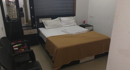 White house Homestay Rooms Room Type - Deluxe Rooms