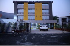Sagar Hotel Veg Restaurant and Lodging