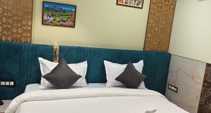 HOTEL SABAR INN Room Type - Deluxe Room