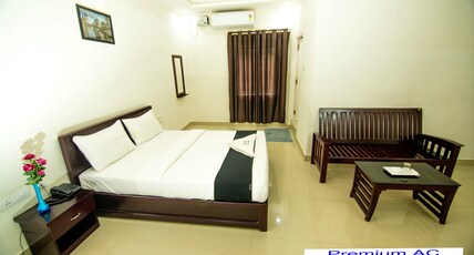 Regal Residency Room Type - Suite Room Ac