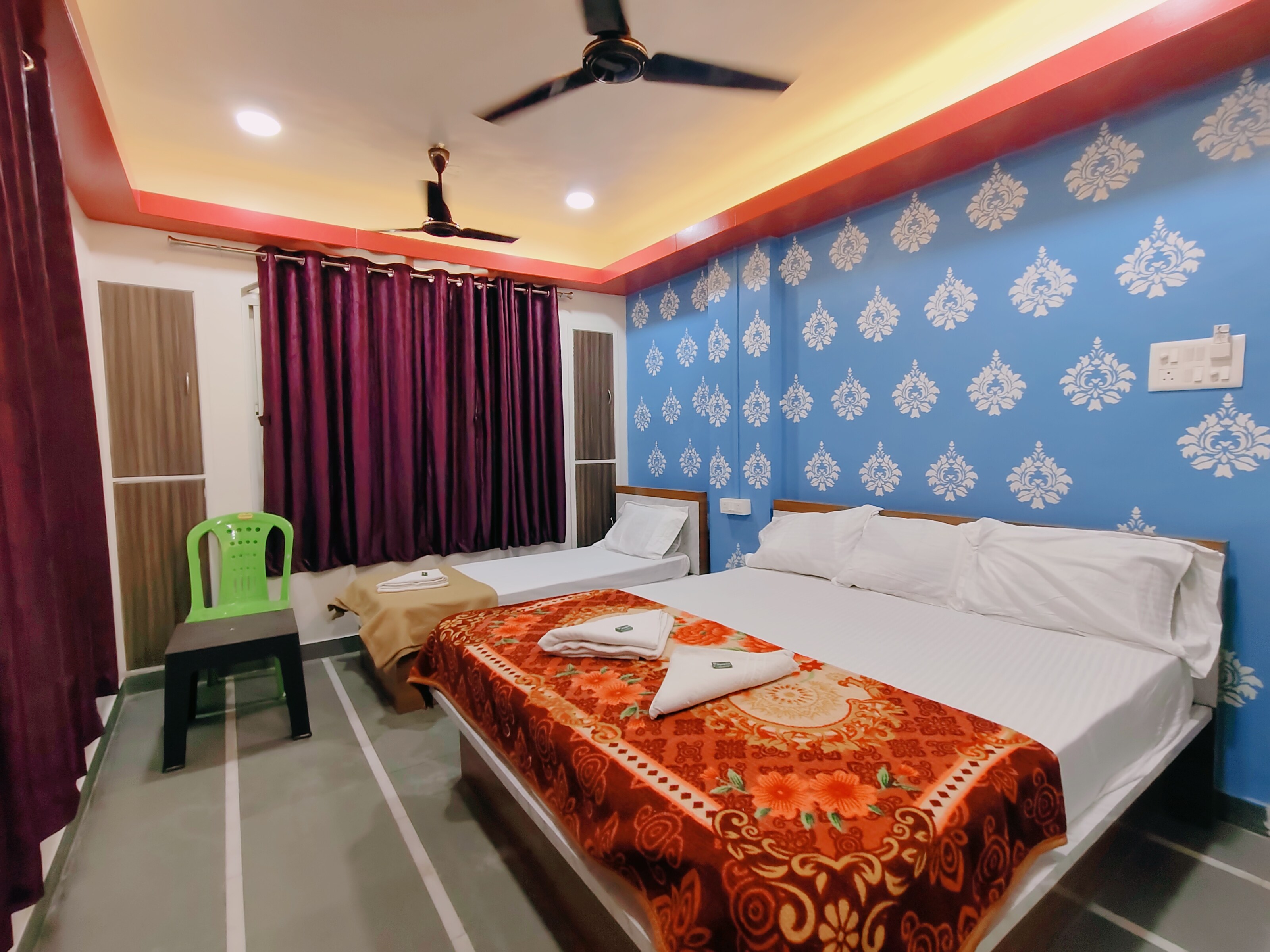Narayan Guest House - Tap to explore photos