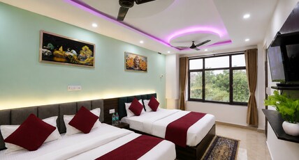 Airport Popular Plaza Room Type - Family Suite Room (Quad Bed) With Balcony Airport Popular Plaza Room Type - Family Suite Room (Quad Bed) With Balcony