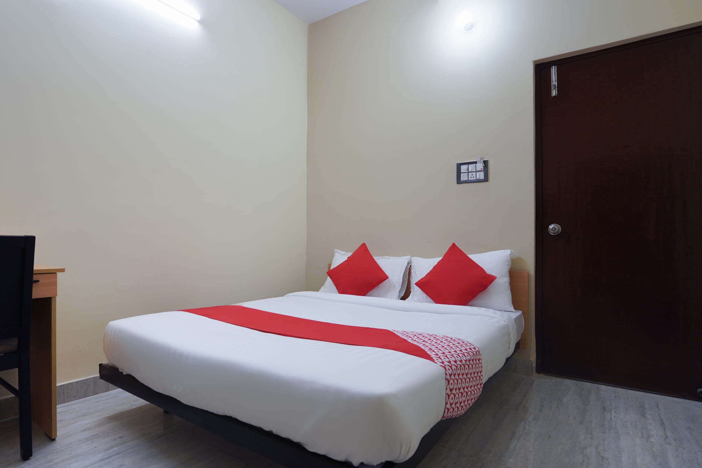 Hotel O DumDum Thana More Formerly Bimla Regency - Tap to explore photos