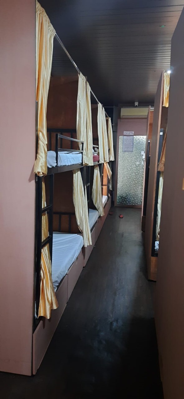 Ratna Dormitory Full AC - Tap to explore photos