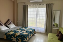 Rosemarys Nest - by the River