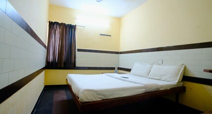 BAVA LODGE Room Type - Premium AC