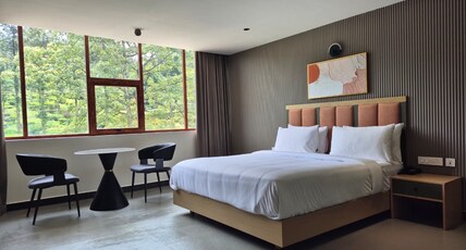 Better Suites Wayanad Room Type - DOUBLE ROOM WITH TEA ESTATE VIEW