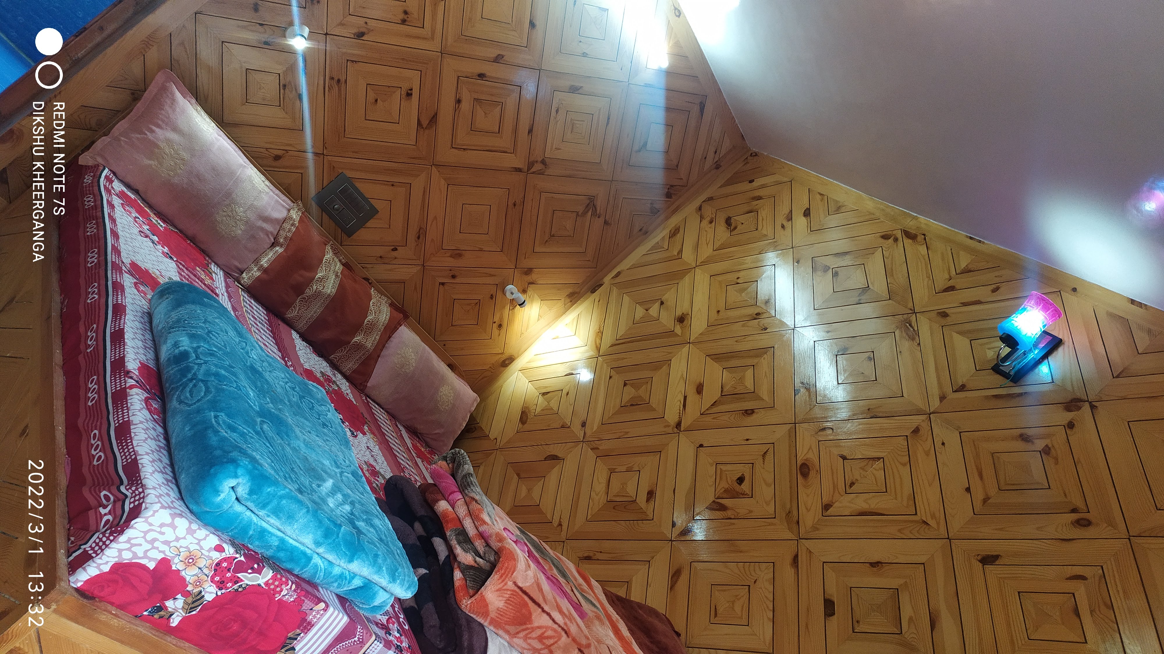 parvati paradise - Tap to explore photos