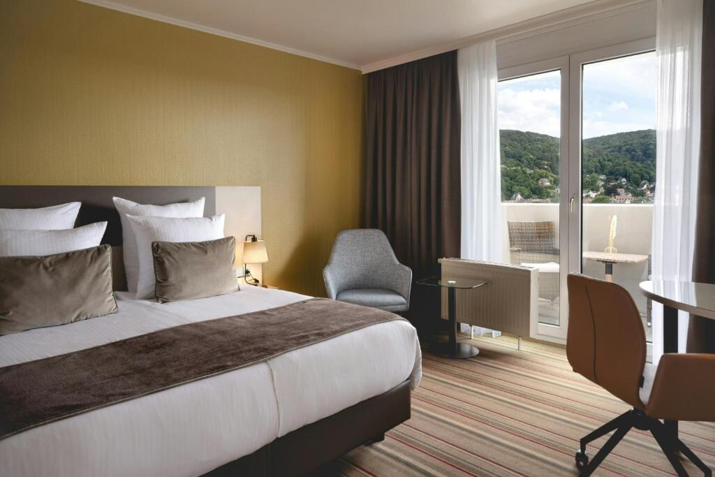 Leonardo Hotel Heidelberg City Center - Tap to explore photos