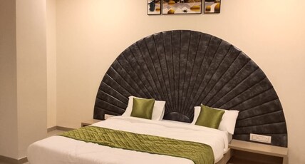 Hotel Krishna Park Room Type - Superior Deluxe Room Hotel Krishna Park Room Type - Superior Deluxe Room