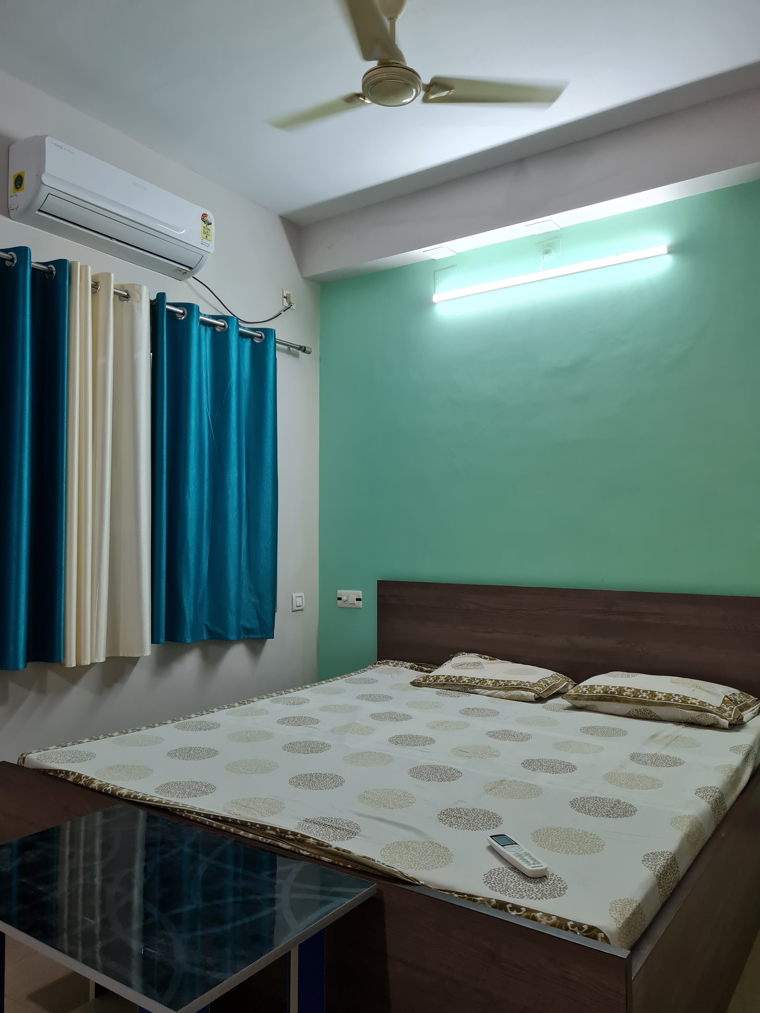 Entire 3 Bedroom Modular Flat With All Amenities - Tap to explore photos