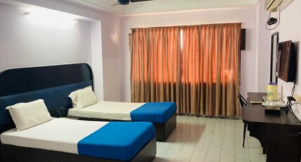 Hotel Rathna Palace Room Type - Double Deluxe Non AC with WiFi