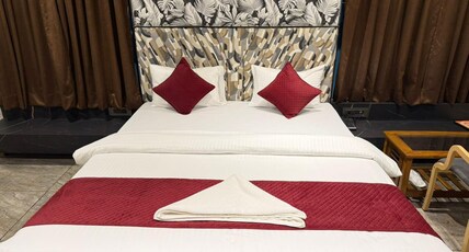 Hotel SK Room Type - Deluxe Ac Room