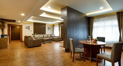 HOTEL ARJUNAA Room Type - King Suite