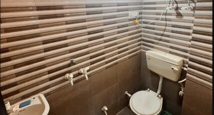Your HOME in Vrindavan as Shared Accomodation Room Type - Shared Non AC Dorm