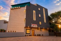 FabHotel AVR, Mahalaxmi Nagar