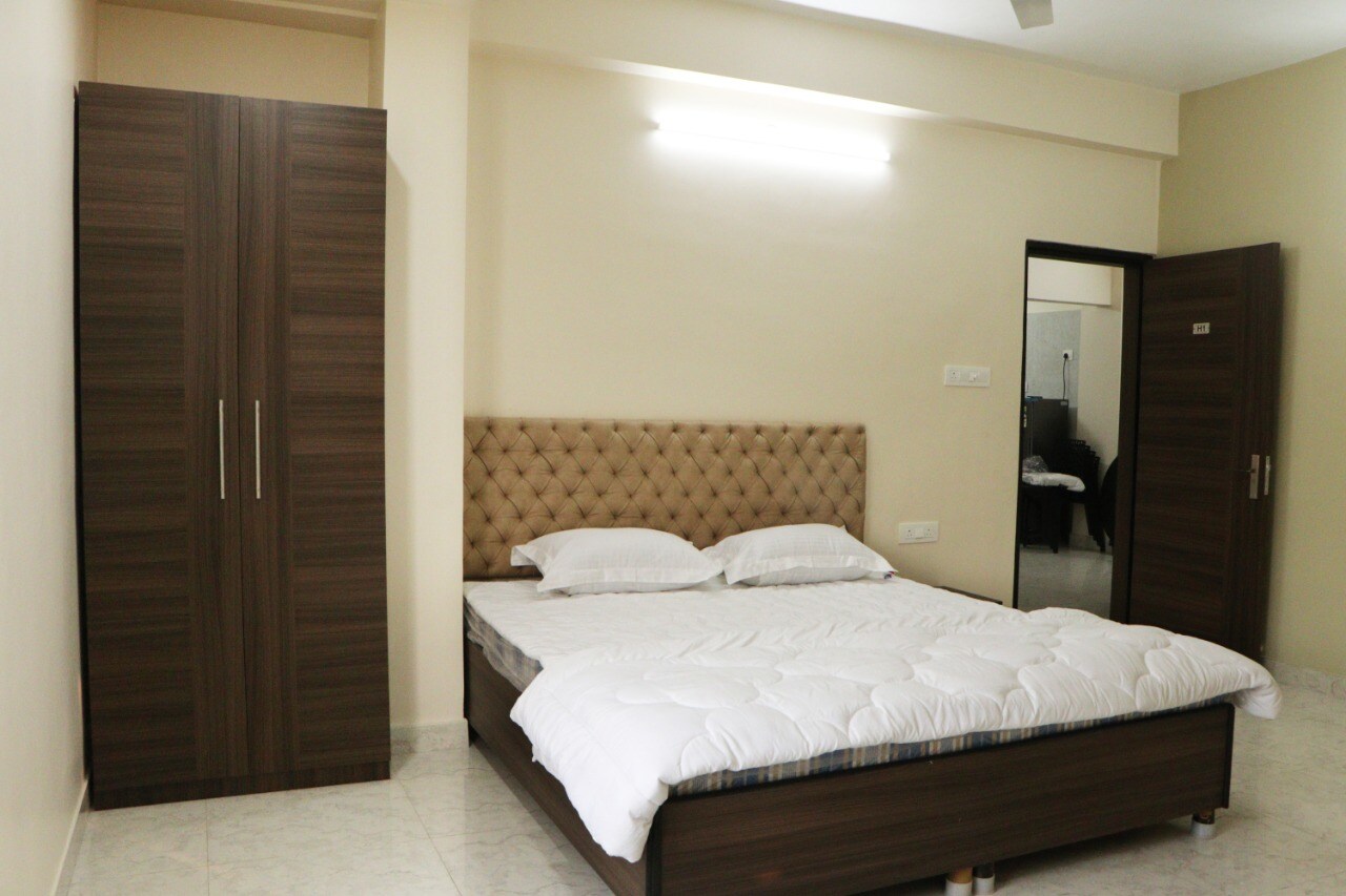 Radharani Serviced Apartment - Tap to explore photos