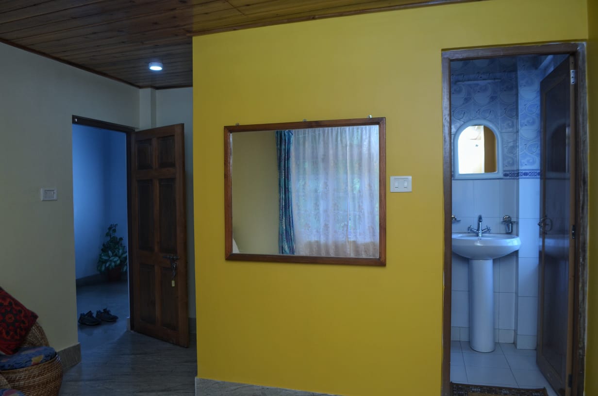 Tathagata Guest House - Tap to explore photos
