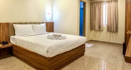 HOTEL MS CHOLA Room Type - Suite Room HOTEL MS CHOLA Room Type - Suite Room