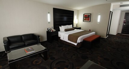 Crowne Plaza Toluca - Lancaster Room Type - 1 King 1 Bedroom Suite